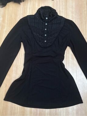 Rare Vkei Ozz on Ozz angelo button up victorian top